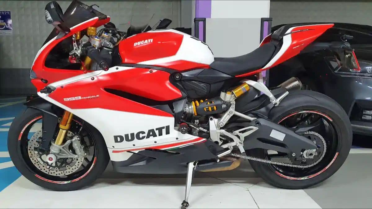 두카티 959 파니갈레 CORSE 1