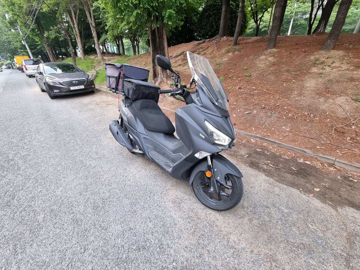 SYM 조이맥스 Z 300 플러스 ABS 2