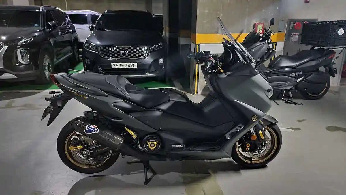 야마하 TMAX 560 1