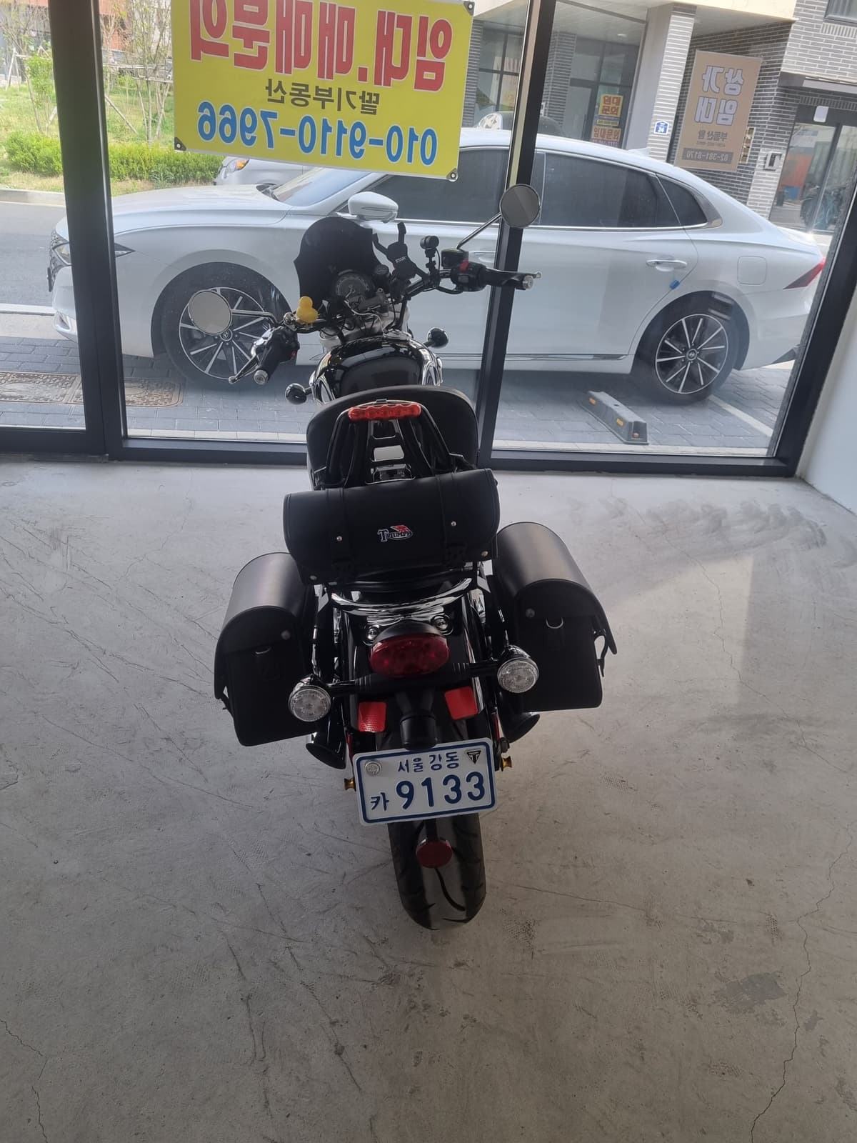 트라이엄프 스피드 마스터 4