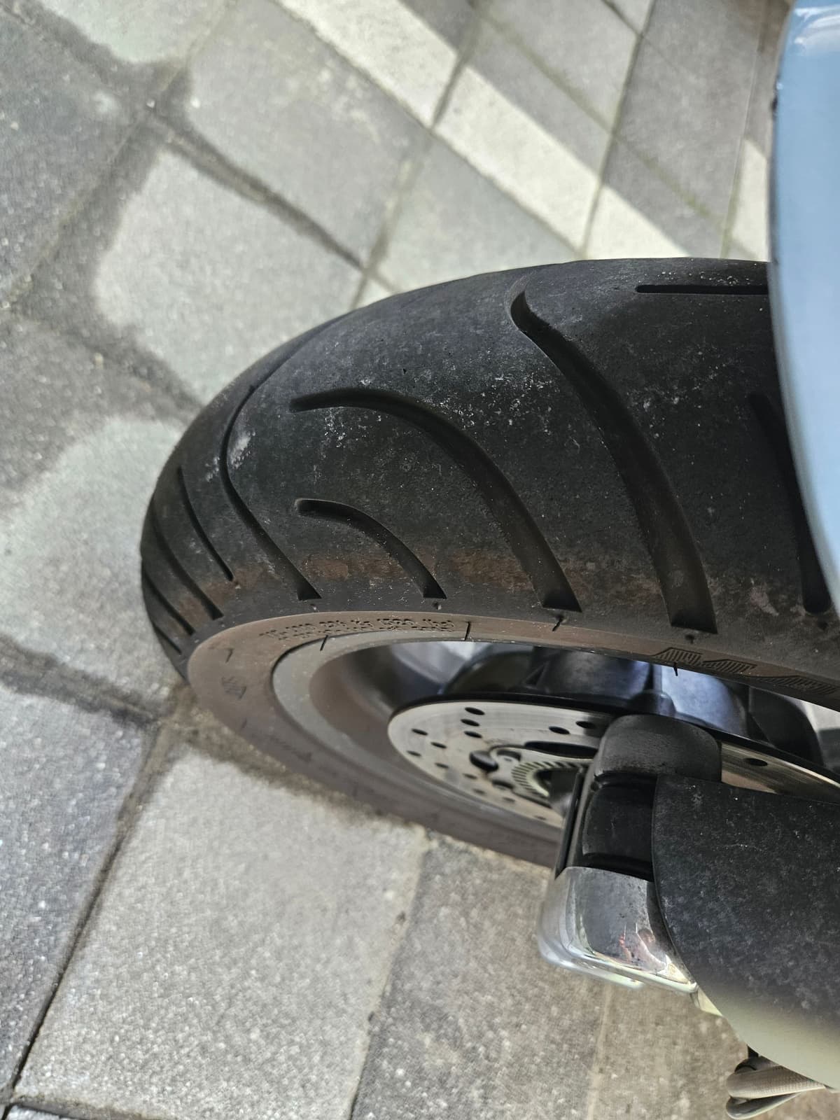 베스파 GTS 300 슈퍼테크 9