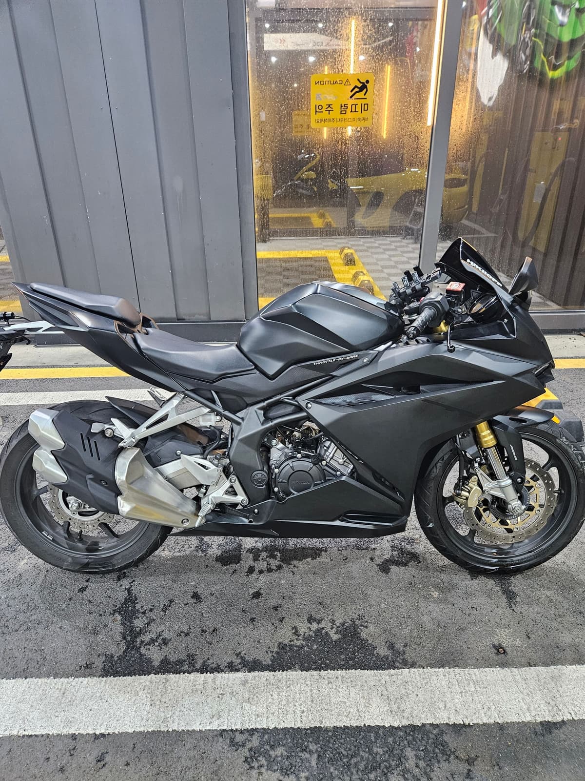 혼다 CBR 250 RR 1