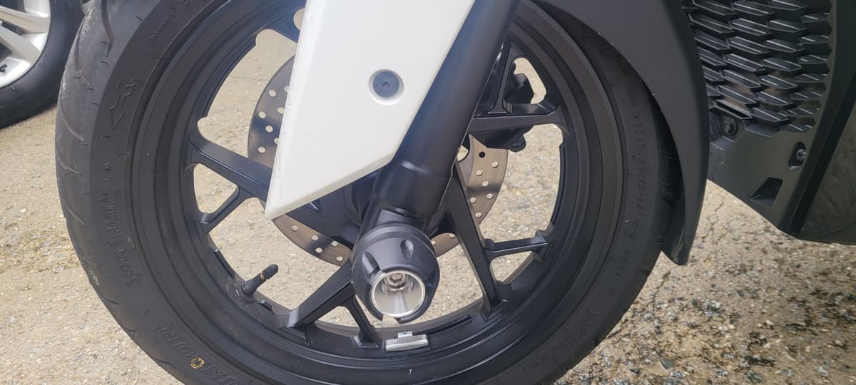 야마하 XMAX 300 ABS 7