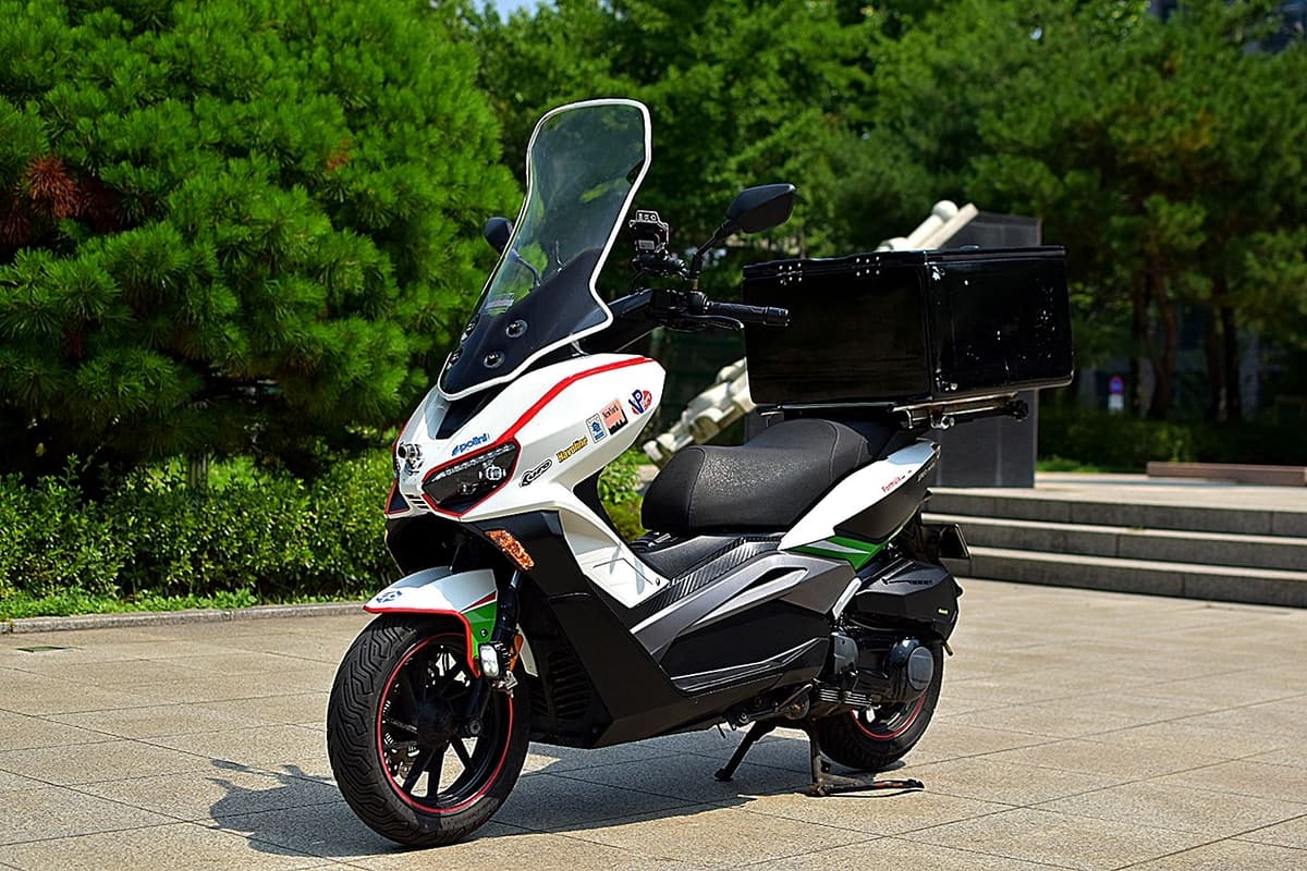 케이앤씨모터스 이지맥스 300 ABS 11