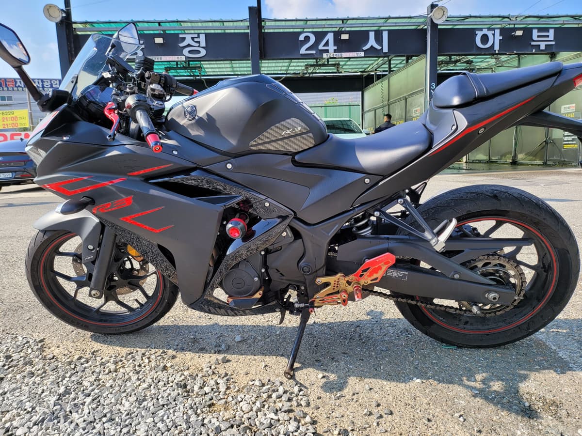 야마하 YZF R3 2