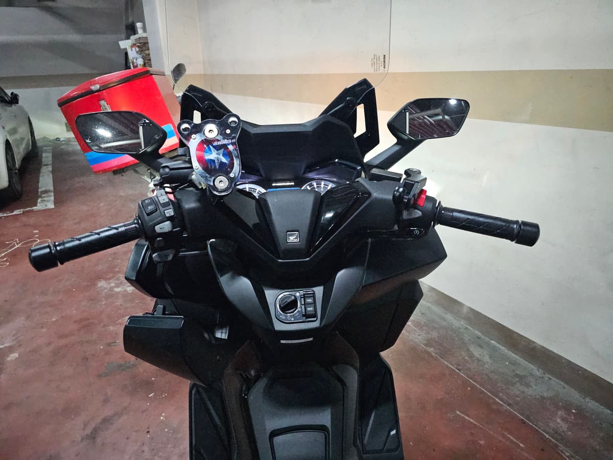 혼다 포르자 350 more