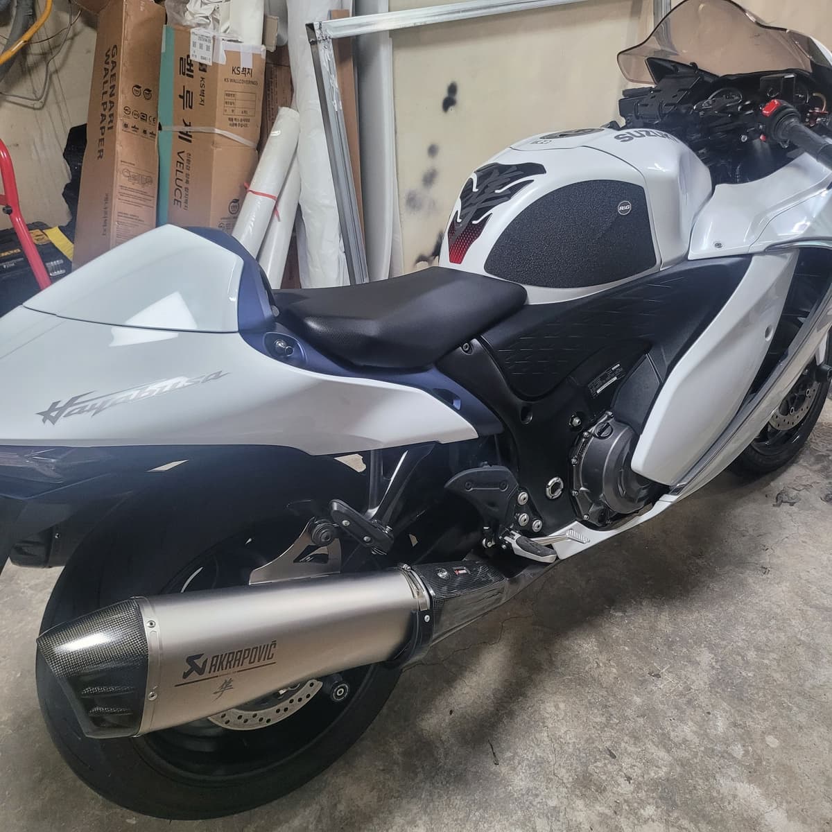 스즈키 하야부사 4