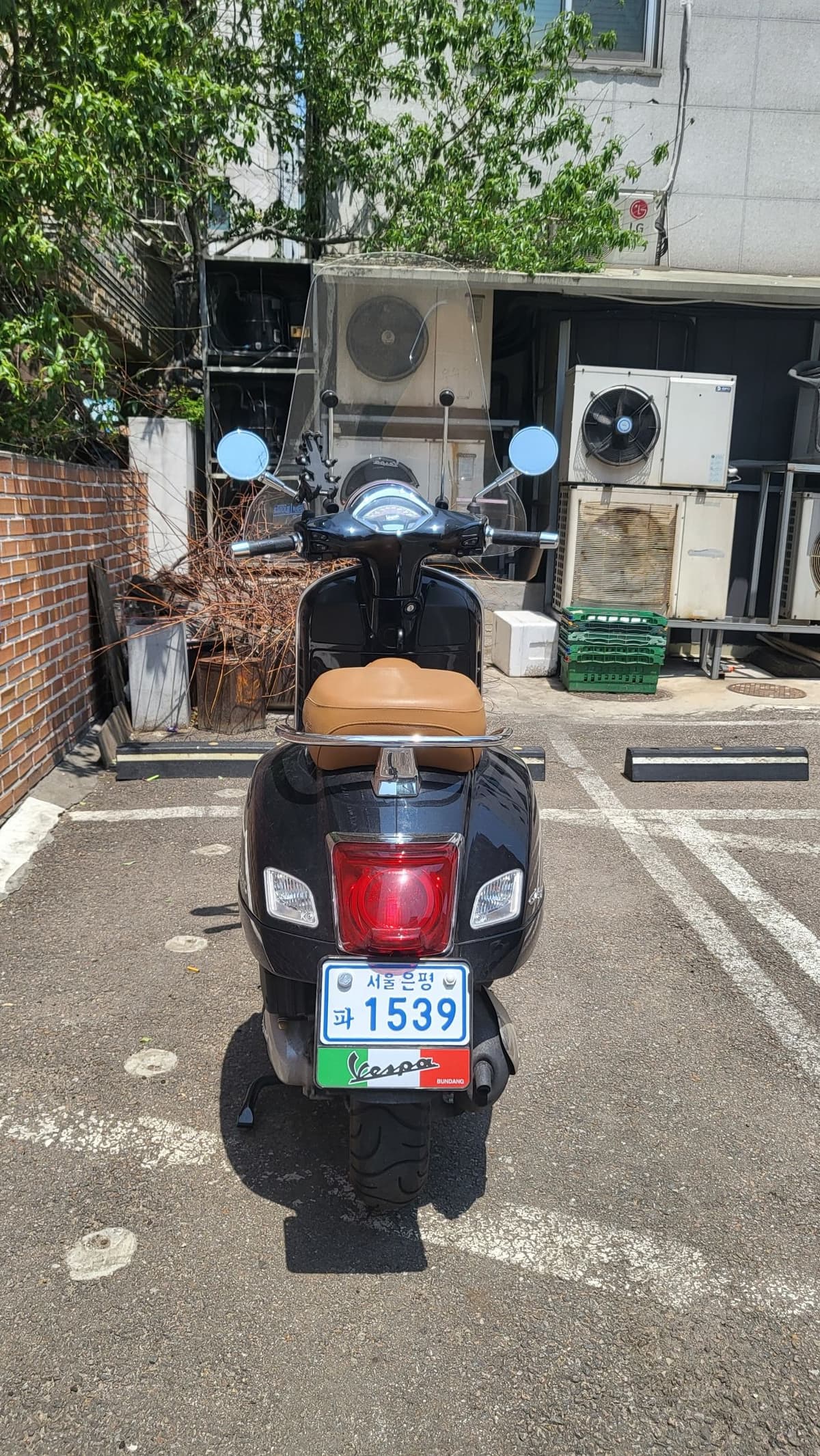 베스파 GTS 125 슈퍼스포츠 4