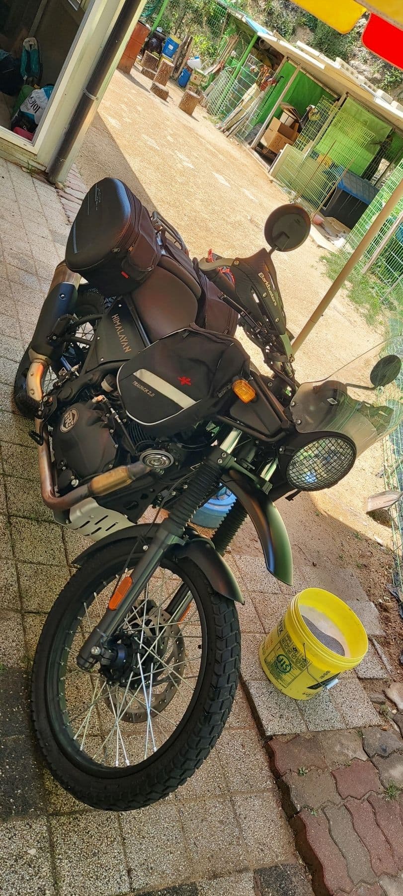 로얄엔필드 히말라얀 1