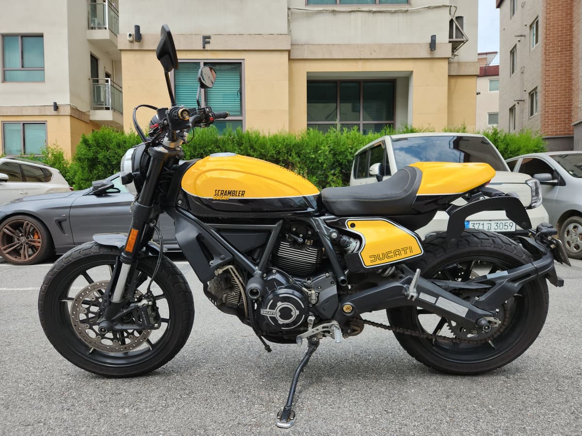 두카티 스크램블러 풀 스로틀 2