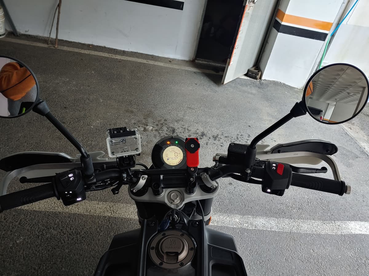 허스크바나 스바르트필렌 250 more