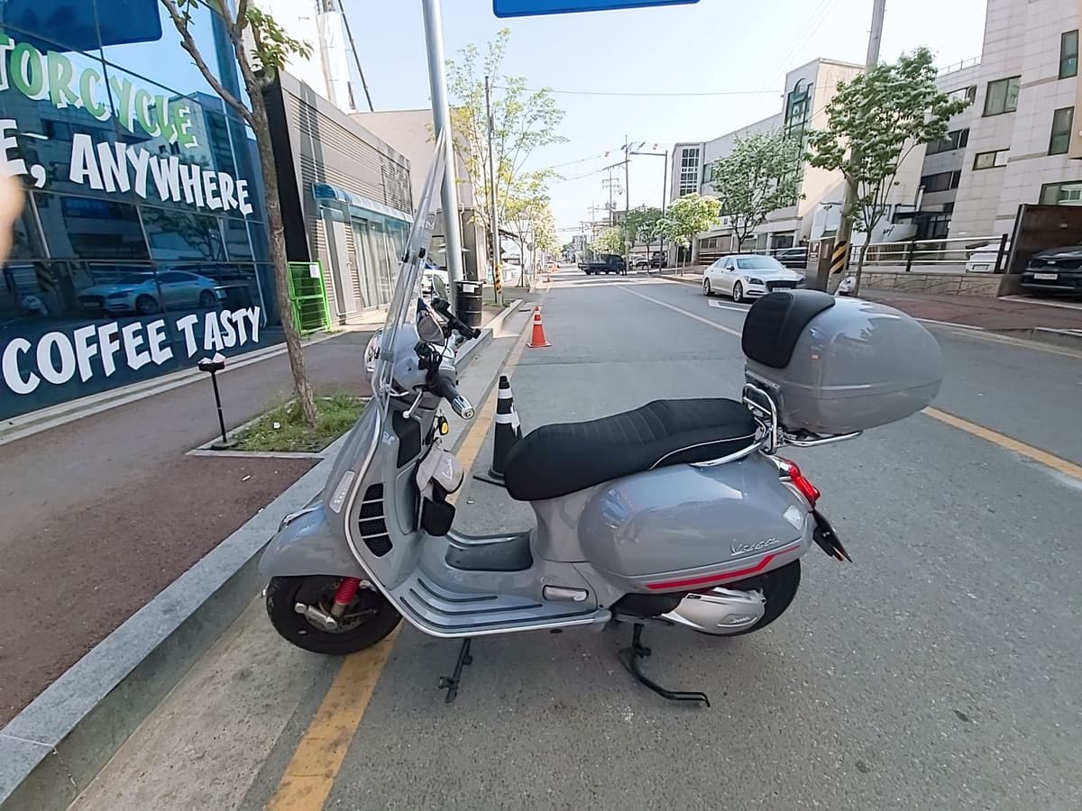 베스파 GTS 300 슈퍼테크 1