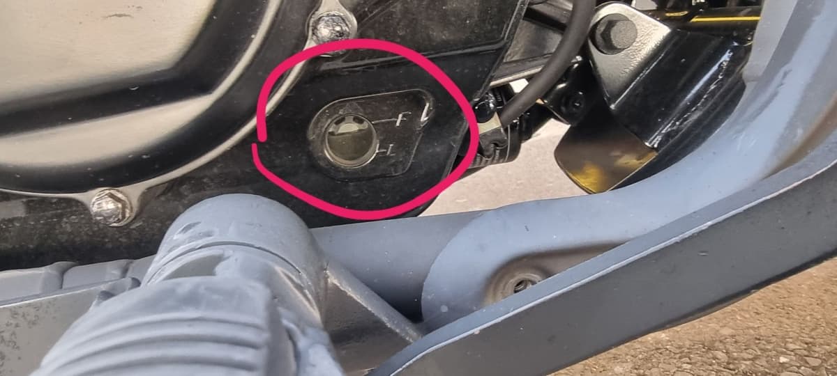 KR모터스 아퀼라 125 10