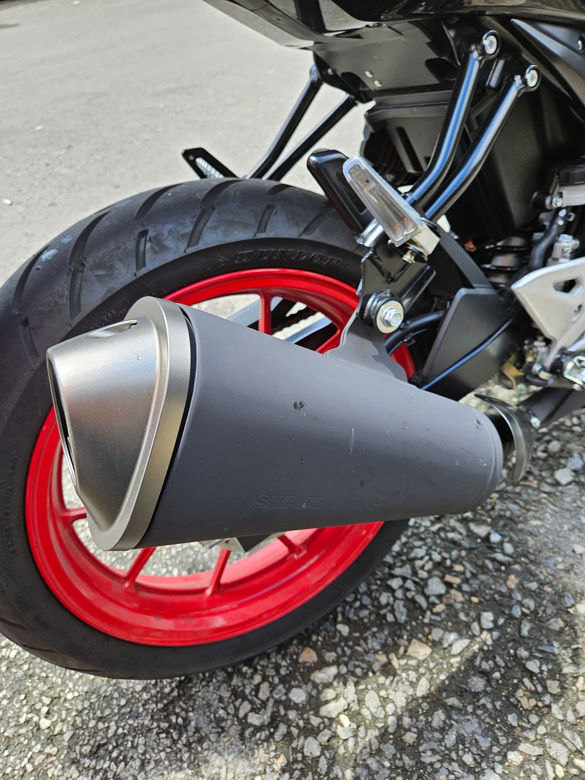 스즈키 GSX R 125 ABS 10