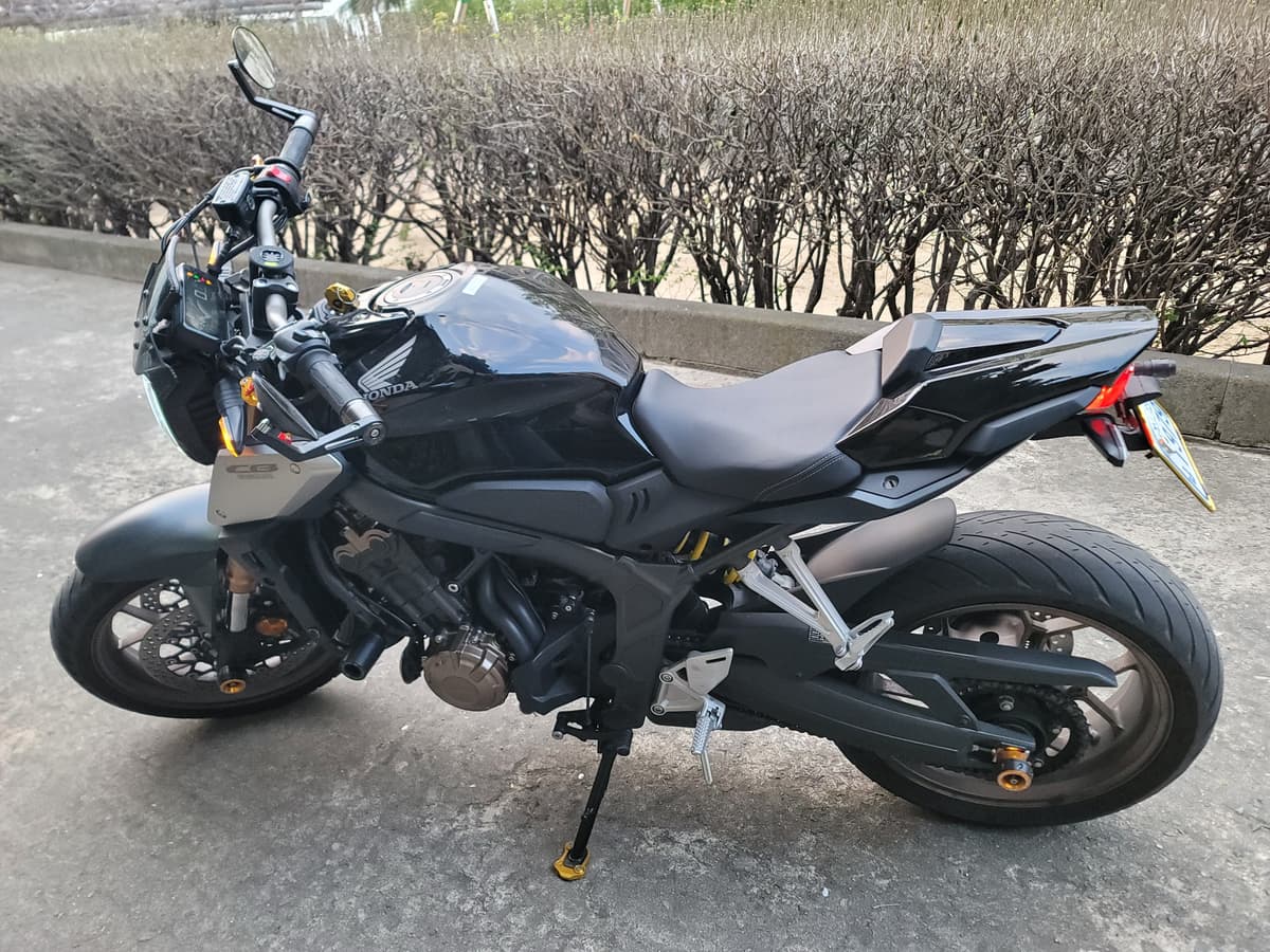혼다 CB 650 R 2