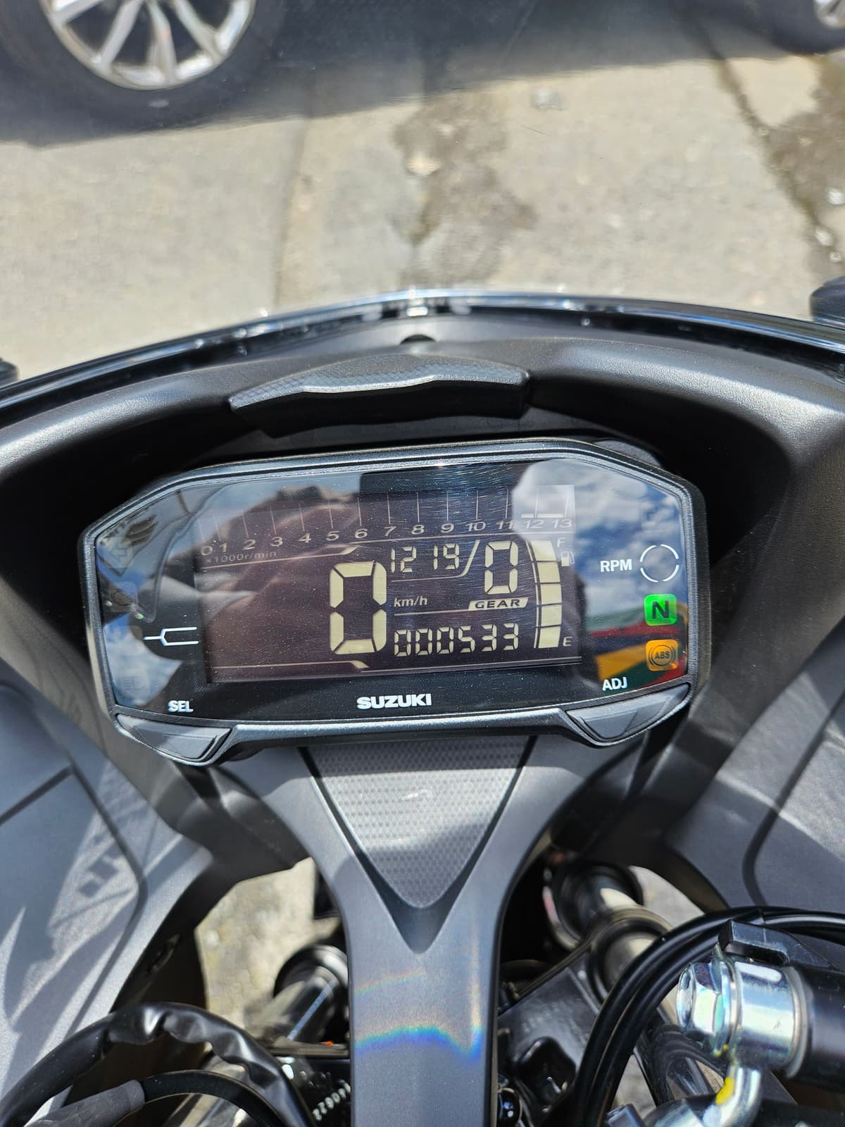 스즈키 GSX R 125 ABS 5