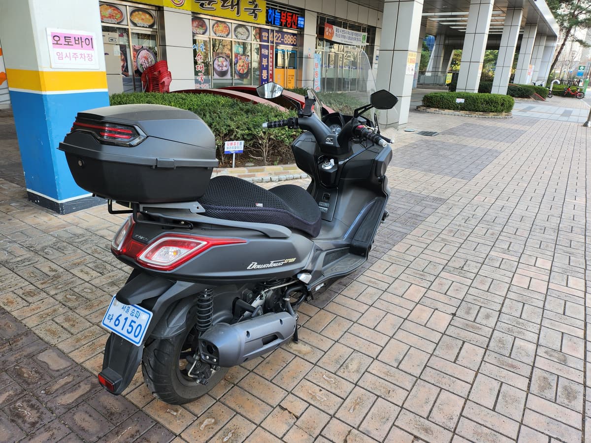 킴코 다운타운 ST 125 i ABS 10