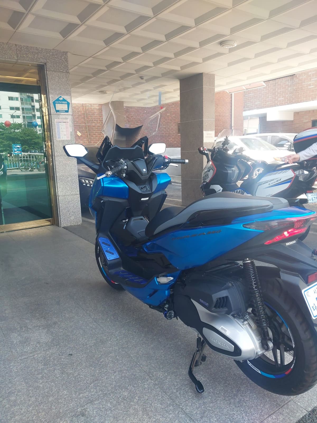 혼다 포르자 350 2