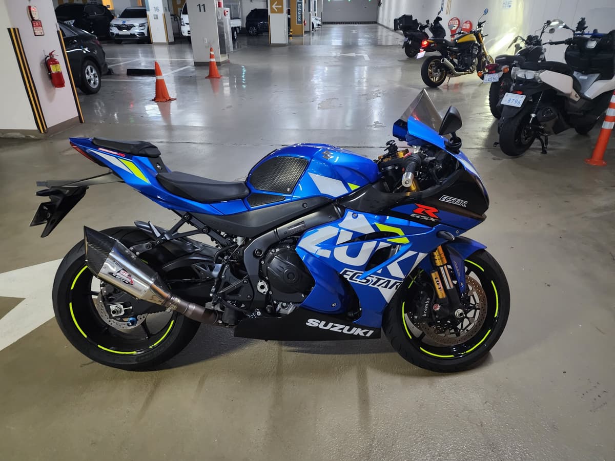 스즈키 GSX R 1000 R 1