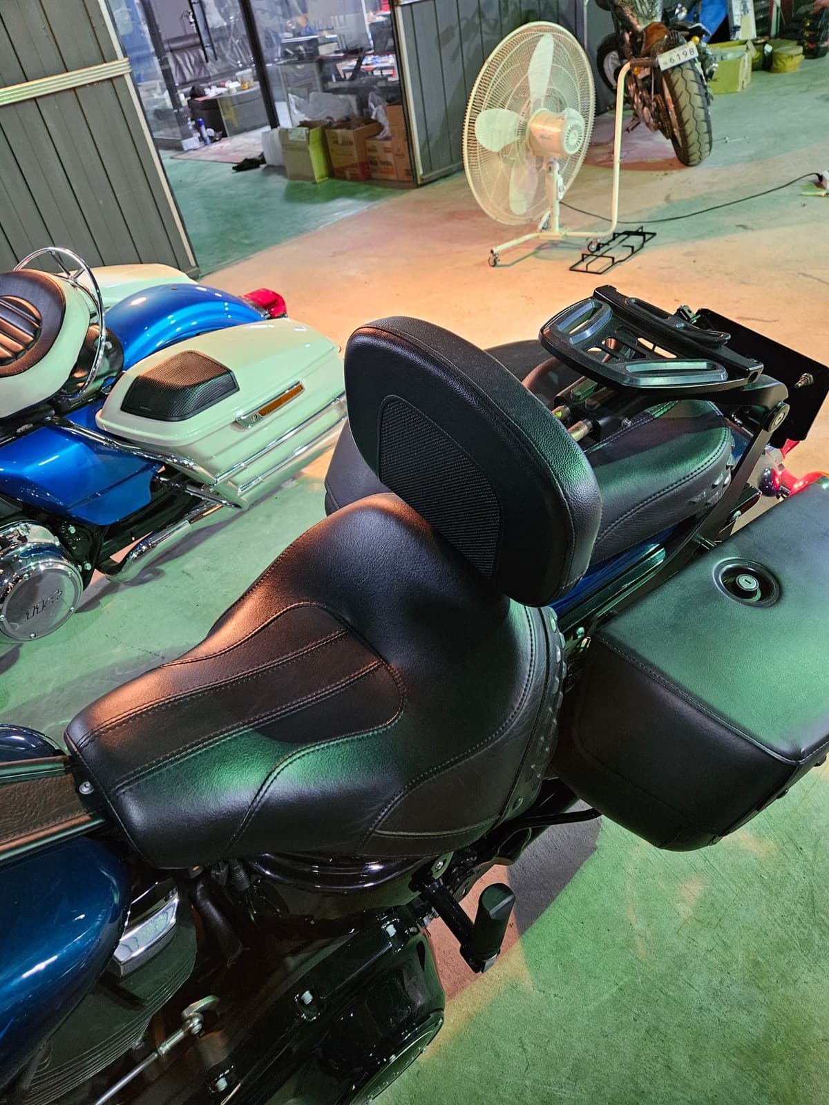 할리데이비슨 헤리티지 클래식 more