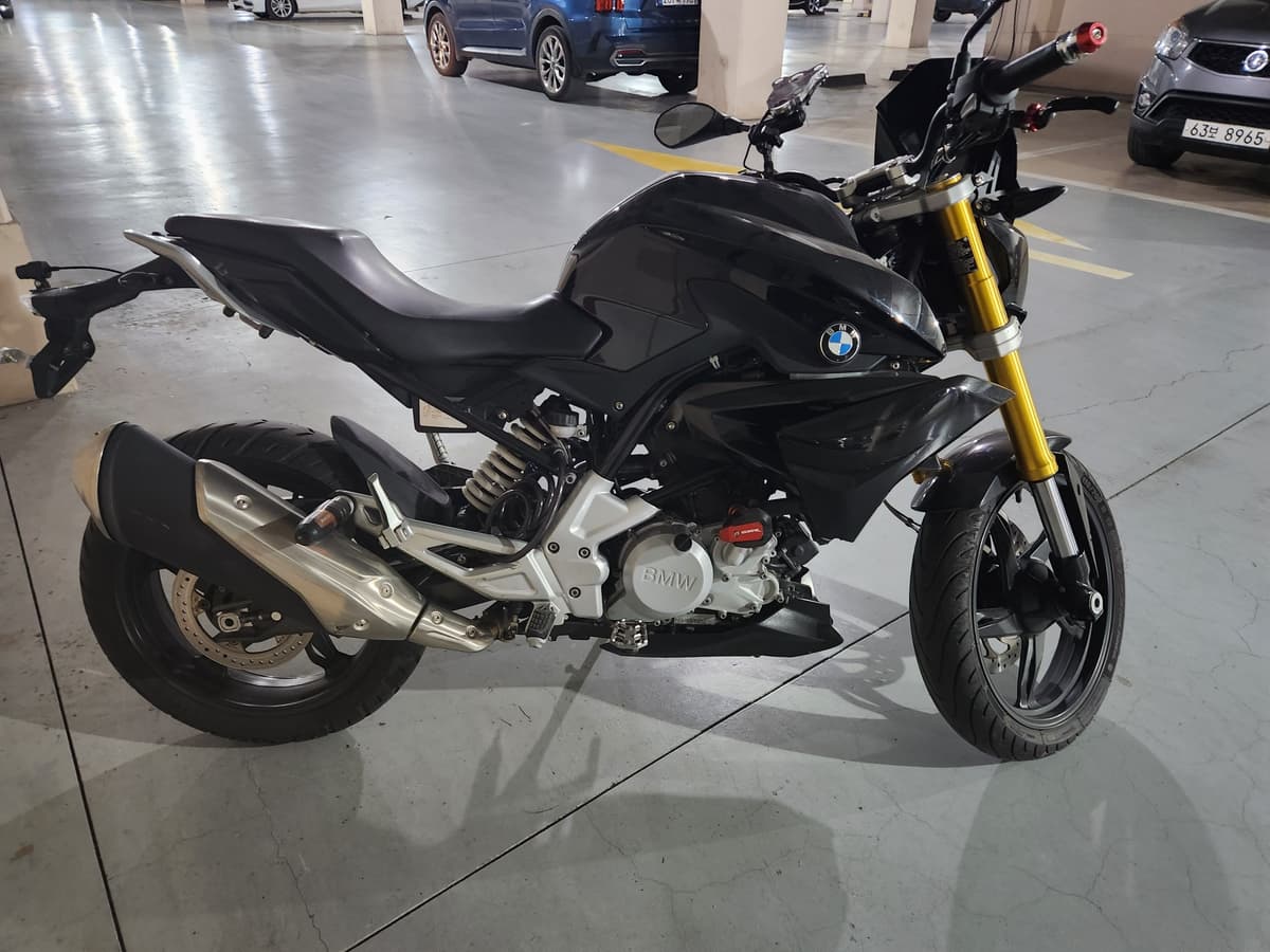 BMW G 310 R 1