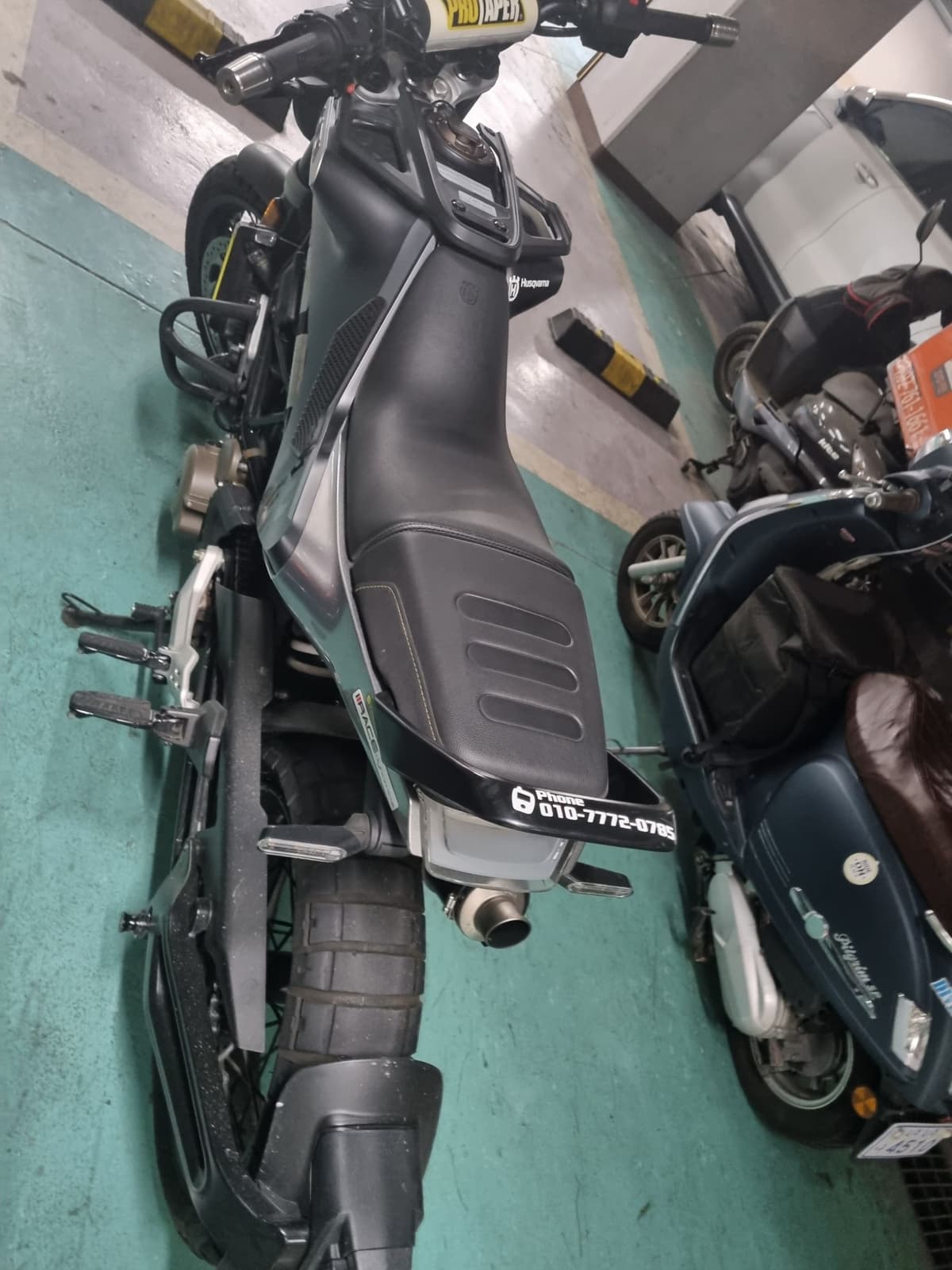 허스크바나 스바르트필렌 401 2