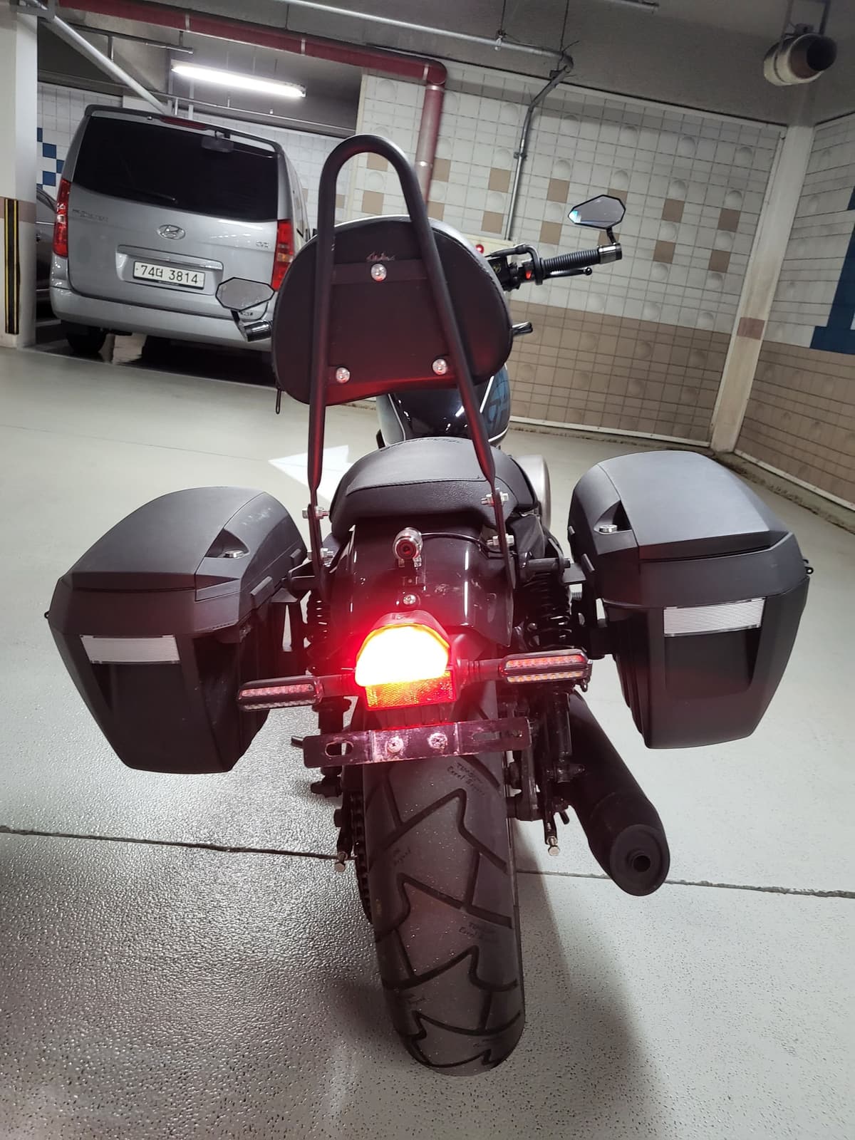 KR모터스 아퀼라 300 SS 4