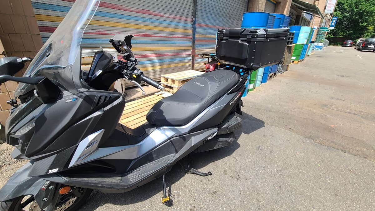 SYM 크루심 300 알파 ABS 2