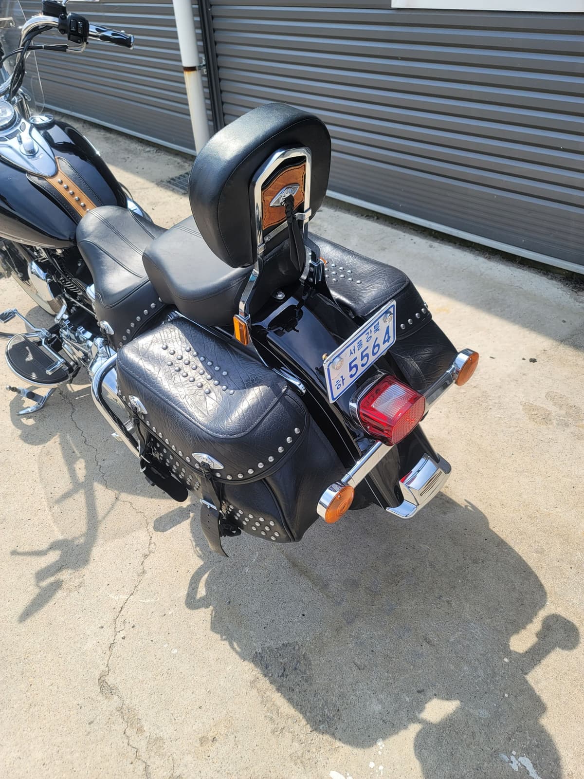 할리데이비슨 헤리티지 클래식 4