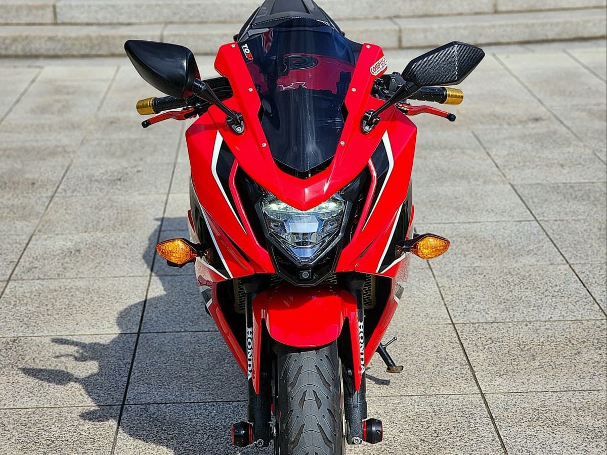 혼다 CBR 650 F 16