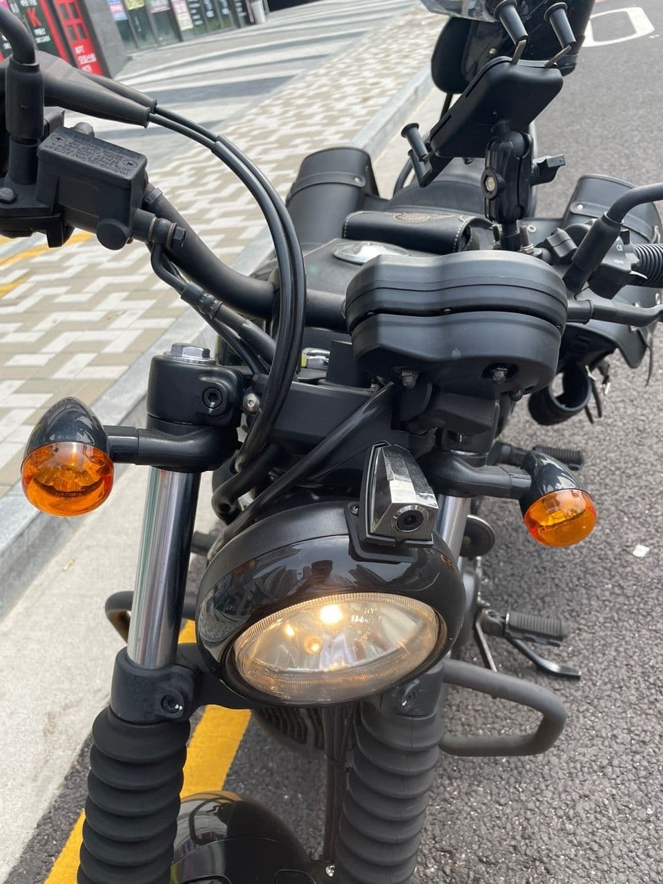 KR모터스 아퀼라 125 11