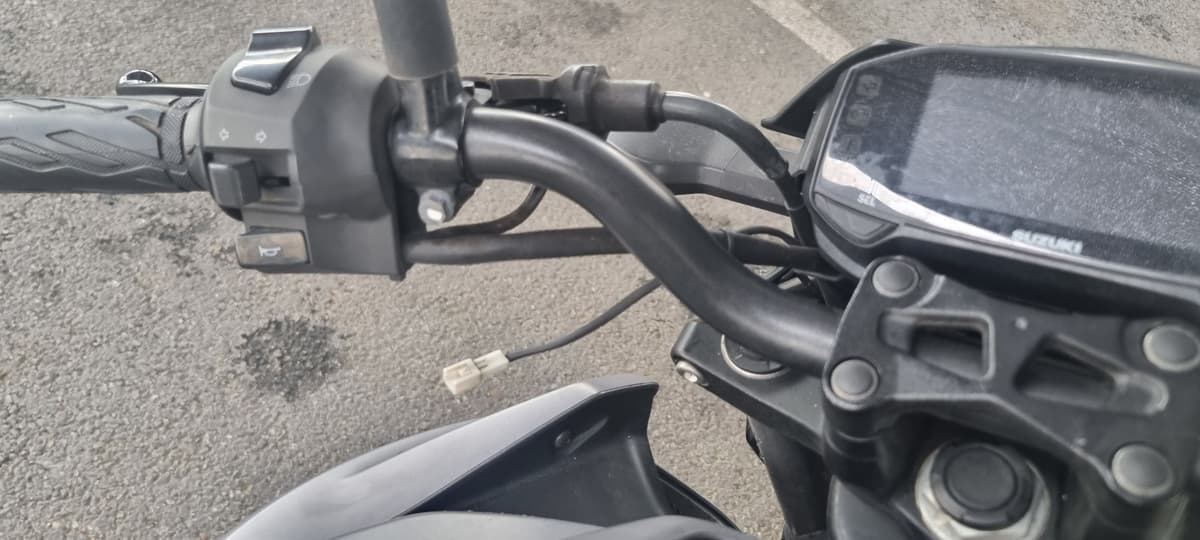 스즈키 GSX S 125 16