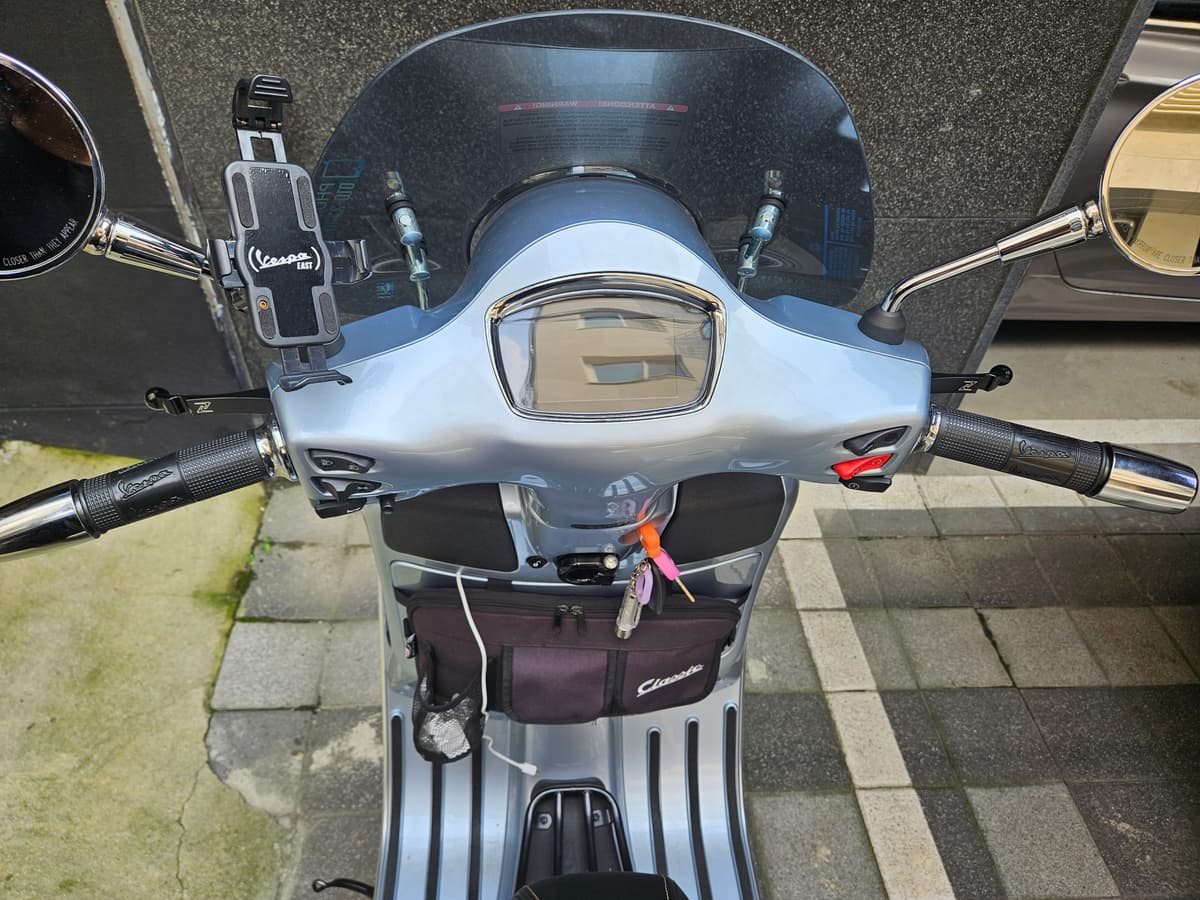 베스파 GTS 300 슈퍼테크 more