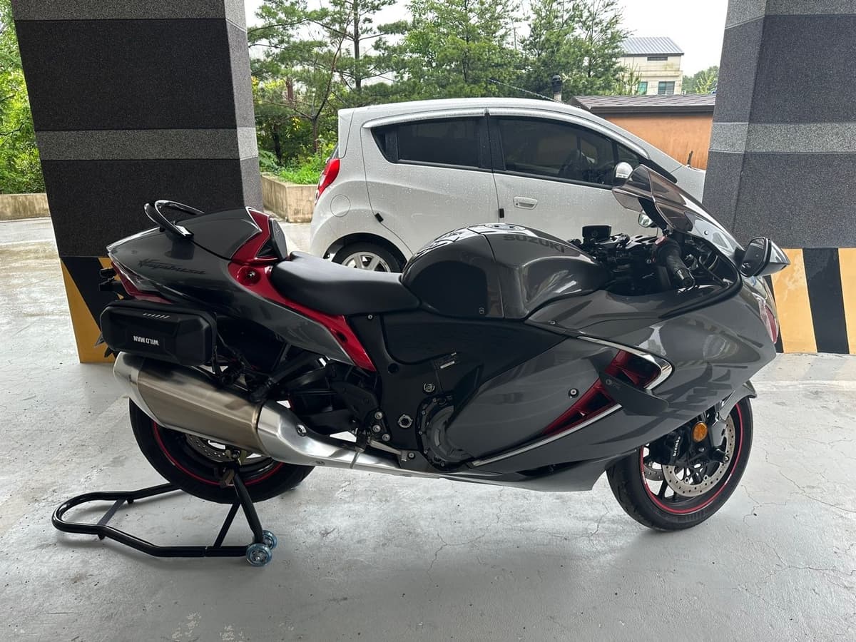 스즈키 하야부사 1