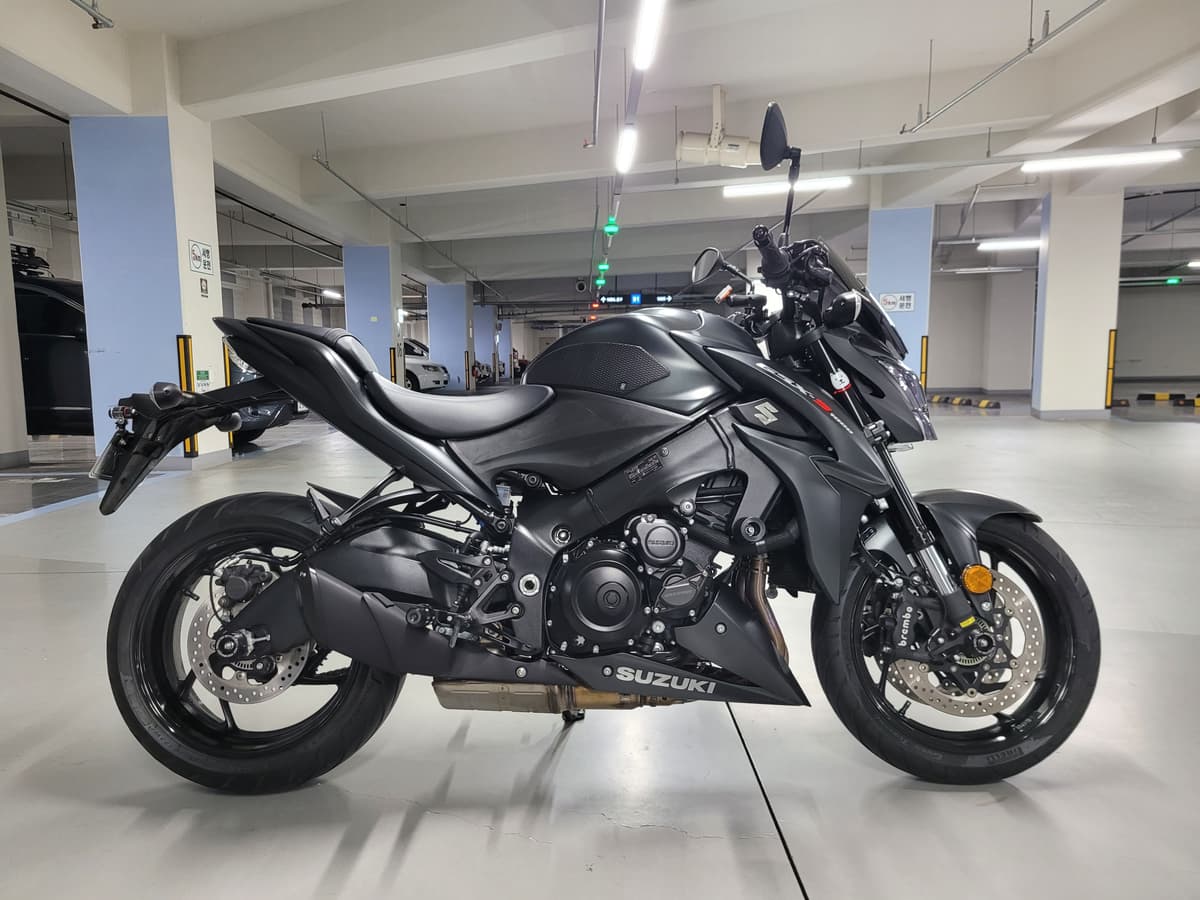 스즈키 GSX S 1000 1