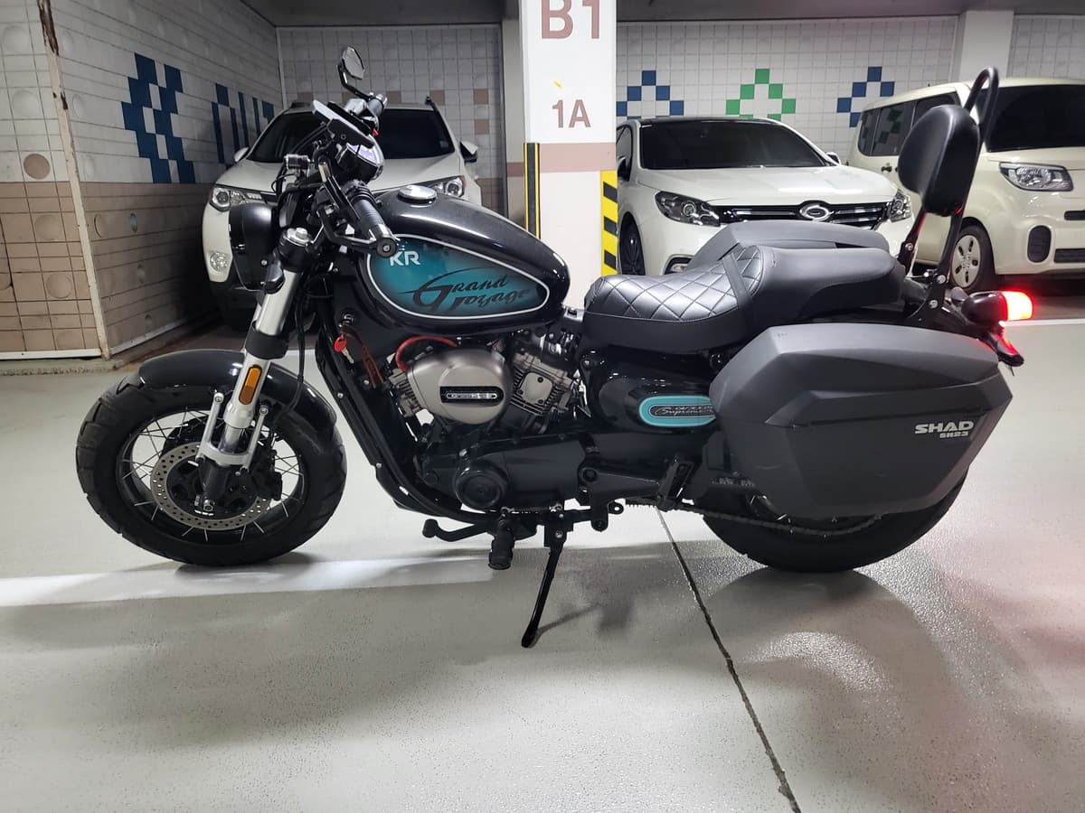 KR모터스 아퀼라 300 SS 2