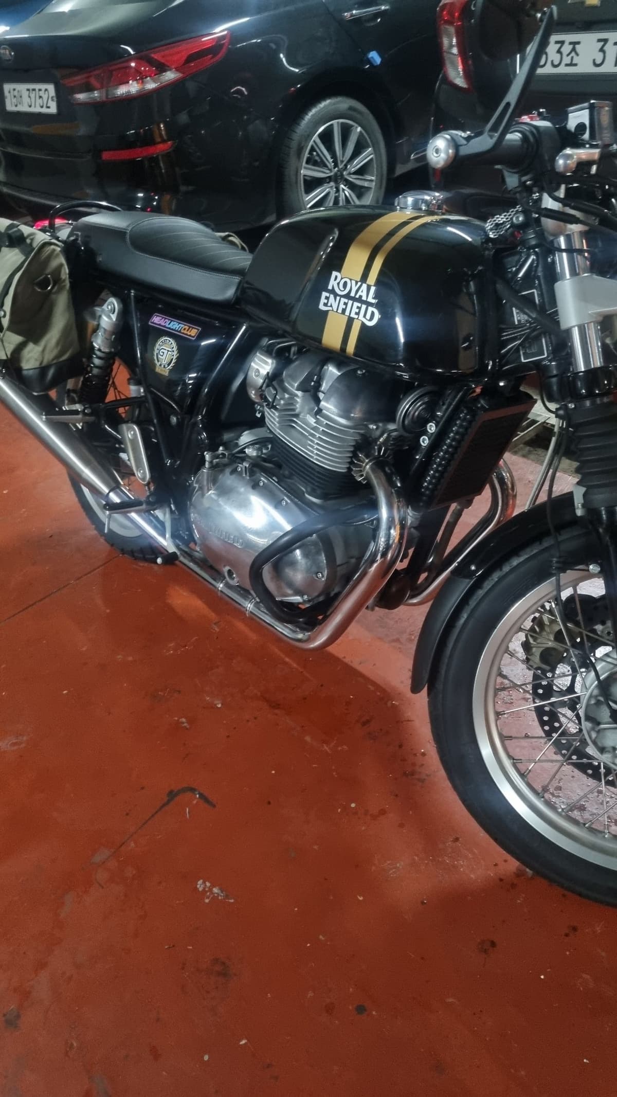 로얄엔필드 컨티넨탈 GT 650 1