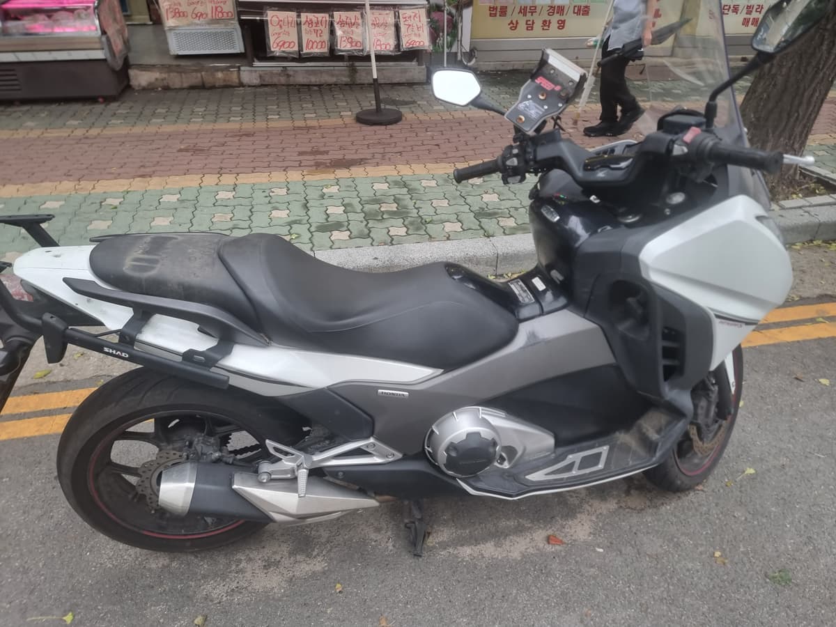 혼다 인테그라 750 1