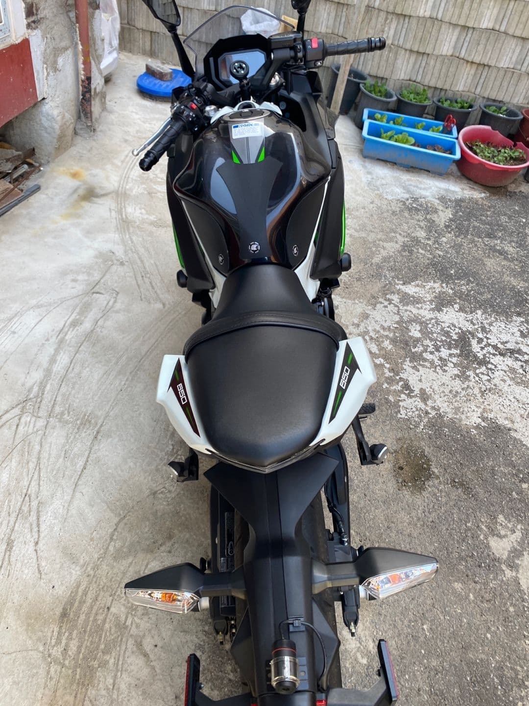 가와사키 닌자 650 8