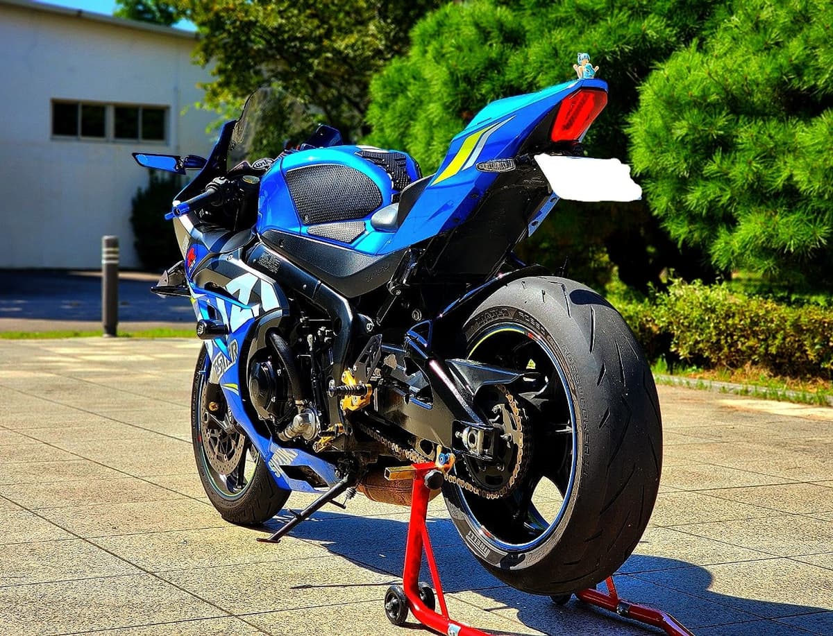 스즈키 GSX R 1000 ABS 13
