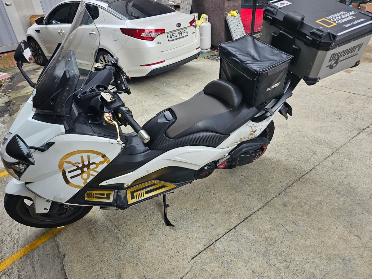 야마하 TMAX 530 2