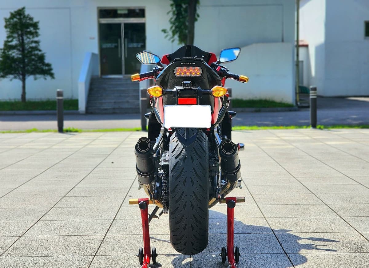 혼다 CBR 650 F 4