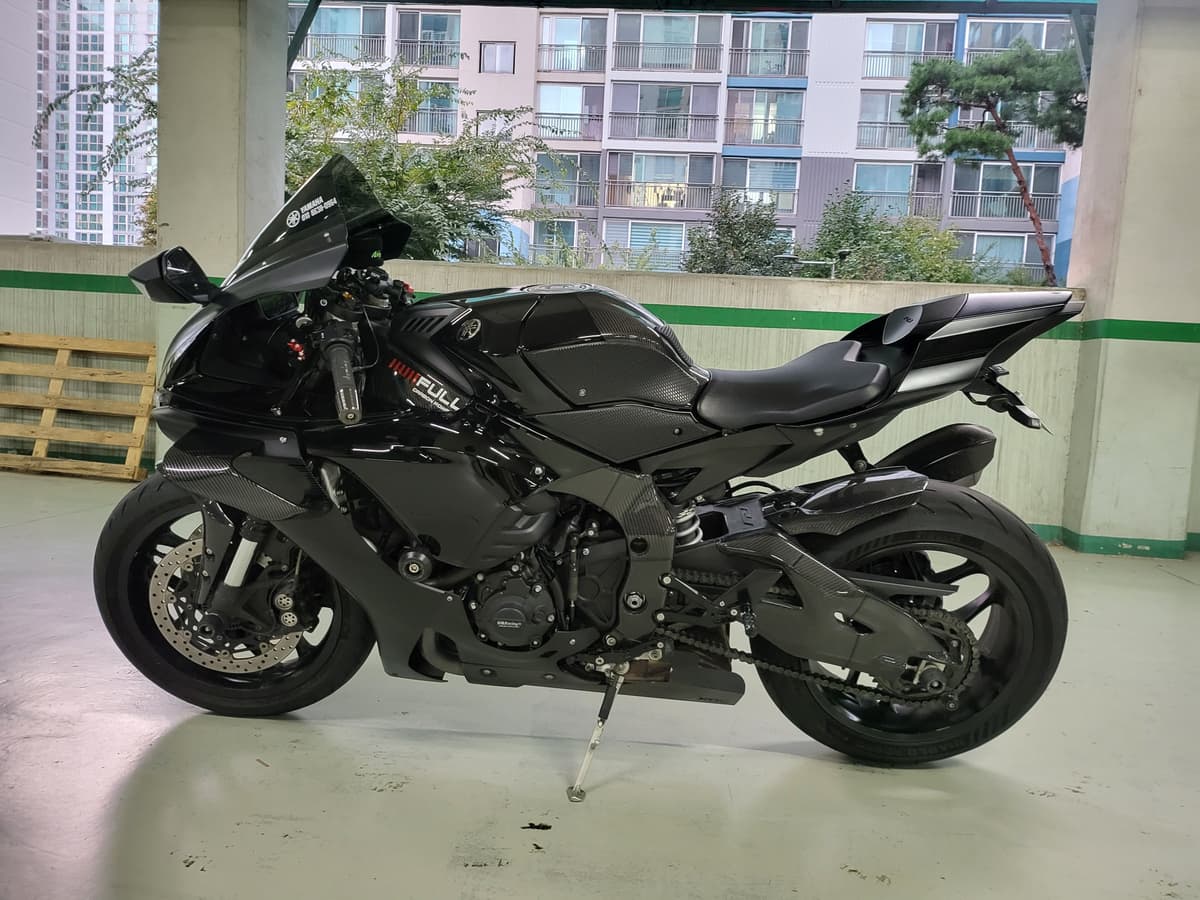 야마하 YZF R1 1