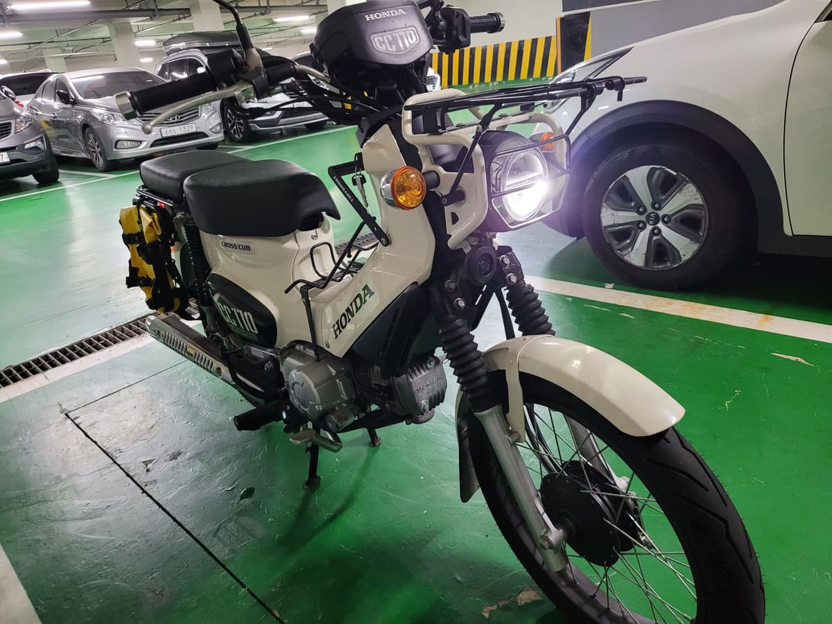혼다 크로스 커브 110 3