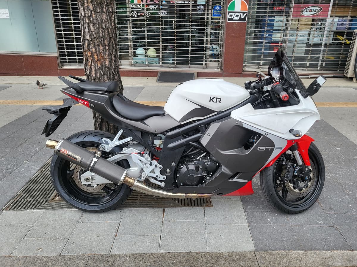 KR모터스 코멧 650 RC 1