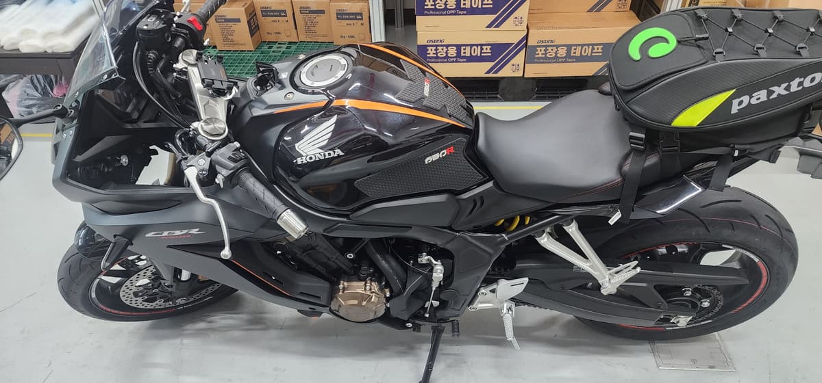 혼다 CBR 650 R MT 2