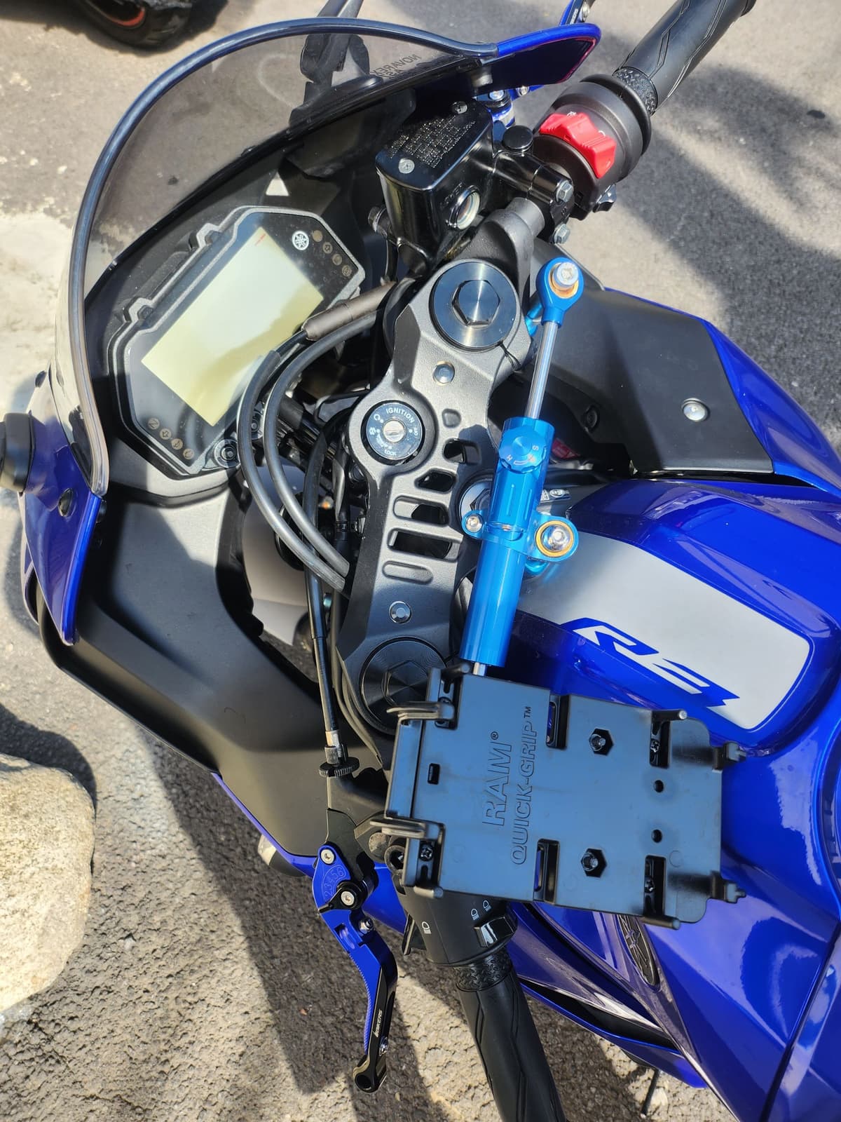 야마하 YZF R3 more