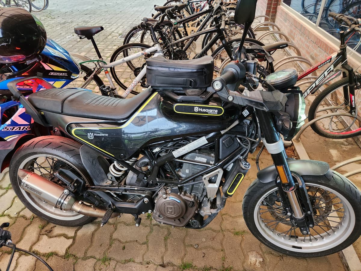 허스크바나 스바르트필렌 401 1