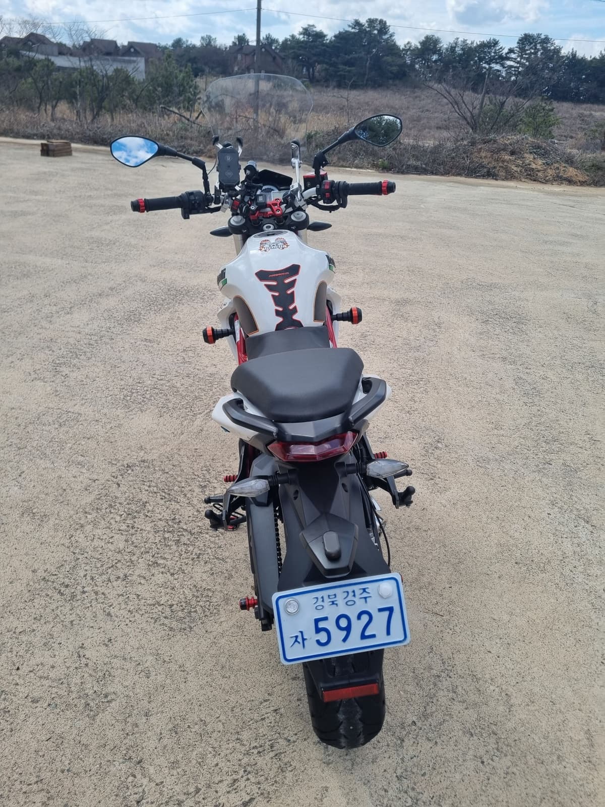 베넬리 TNT 300 ABS 4