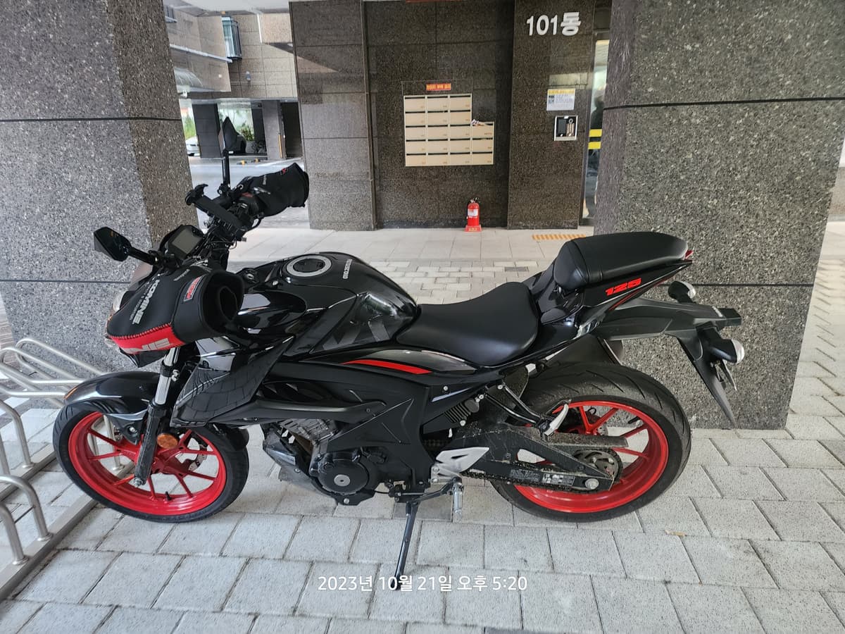 스즈키 GSX S 125 2